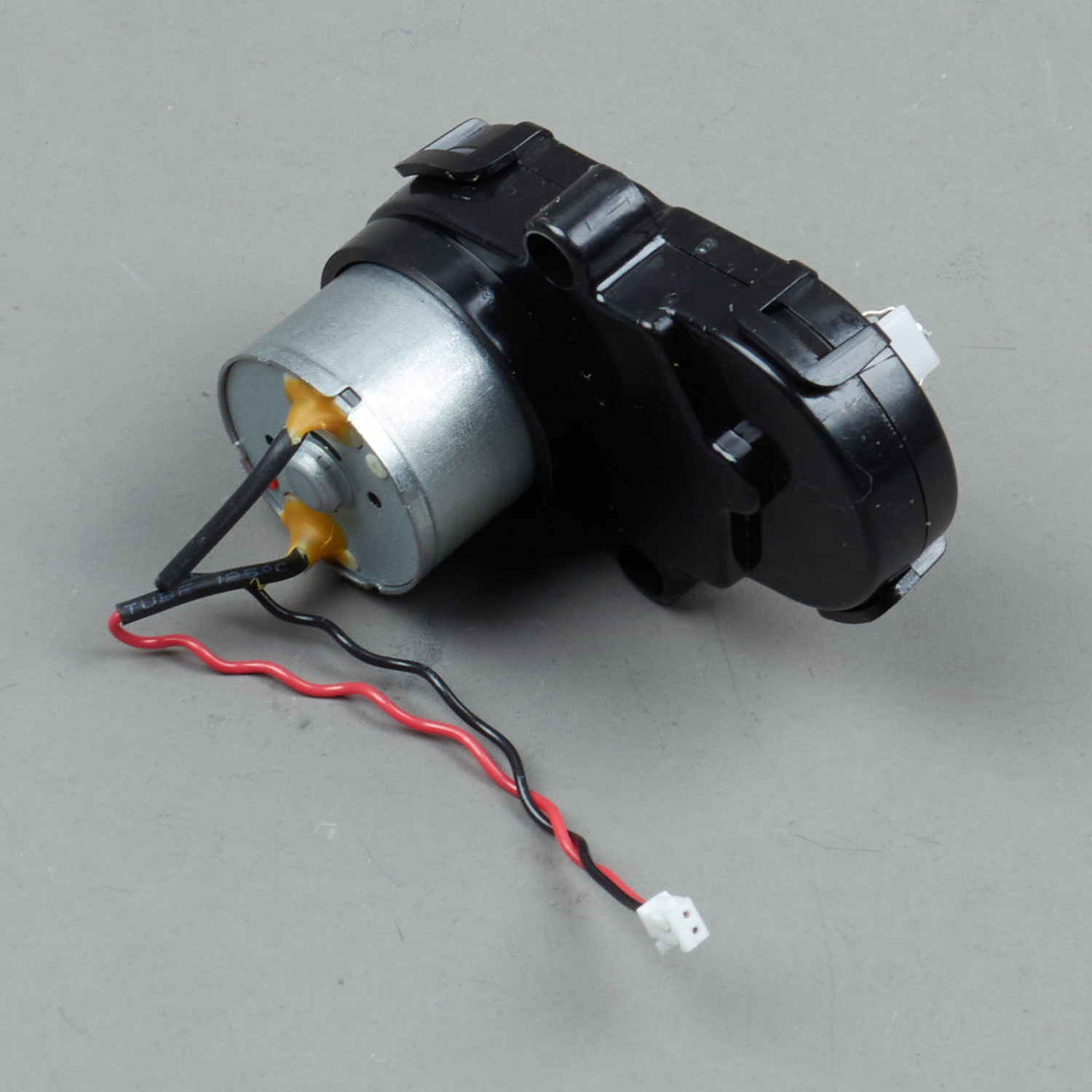 Двигатель боковой щетки RV-R571