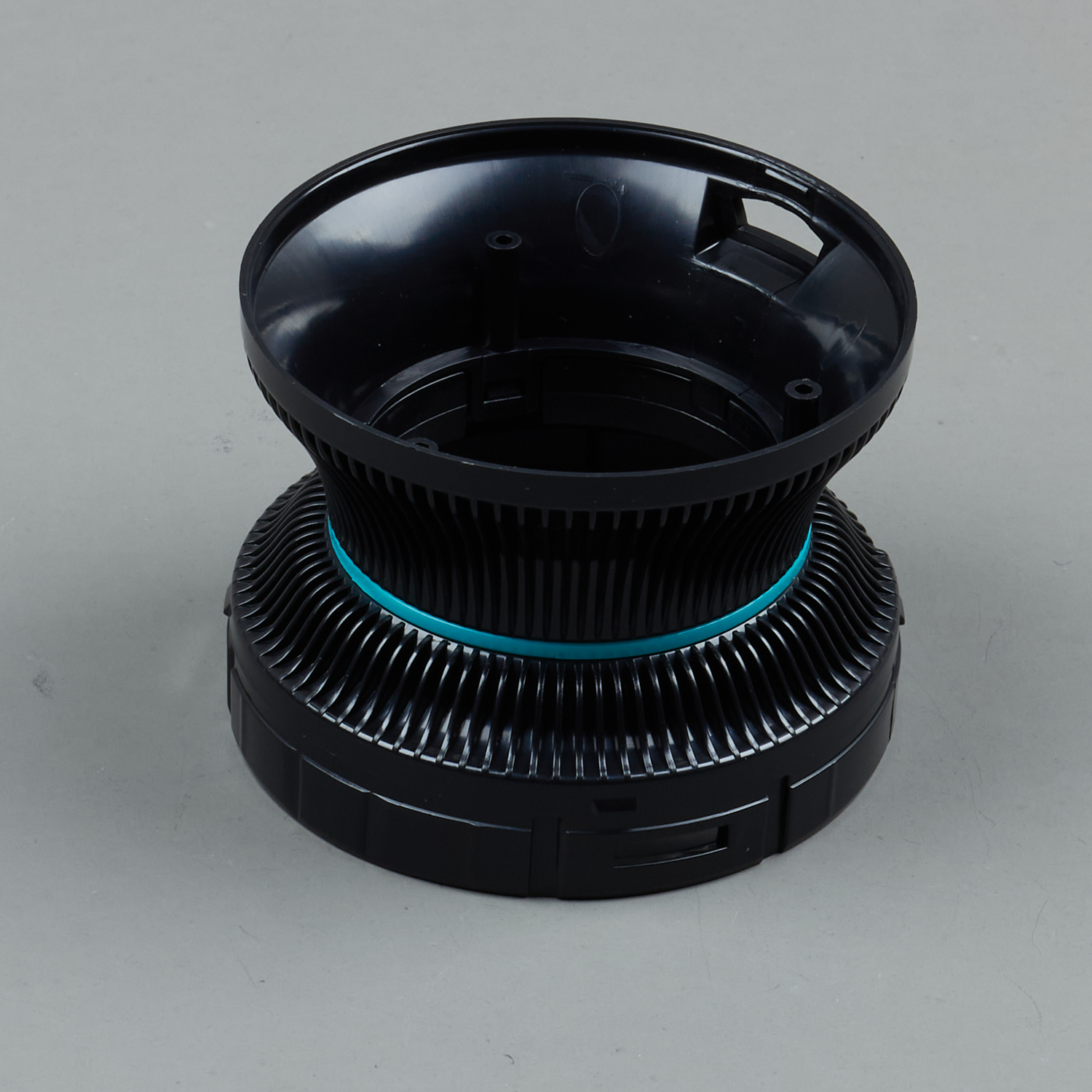Кожух двигателя в сборе V370